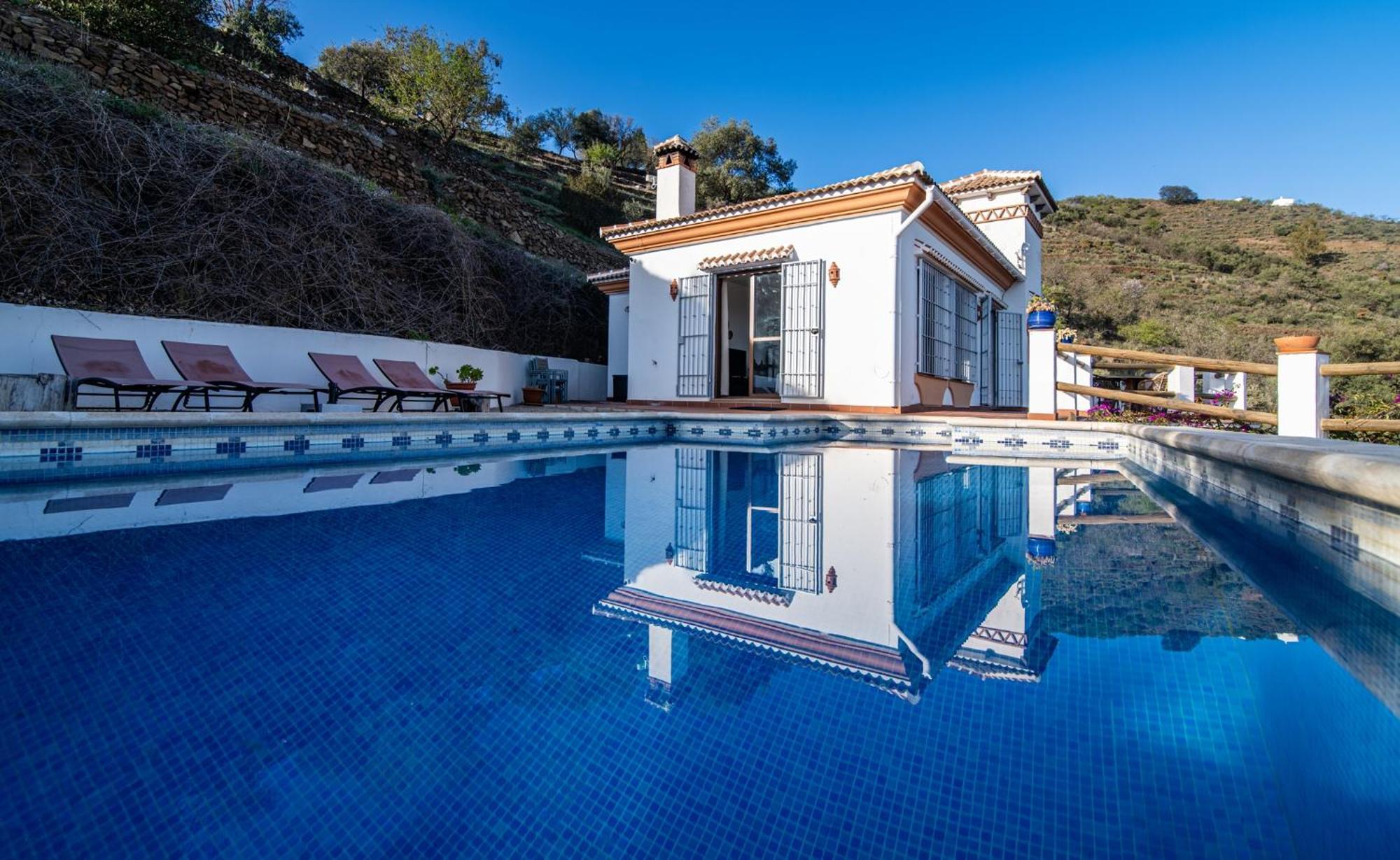 Villa Los Naranjos Sayalonga Exterior photo